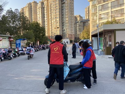 陡崗社區聯合黨委組織開展&ldquo;守法規知禮讓,安全文明出行&rdquo;志愿宣傳服務活動